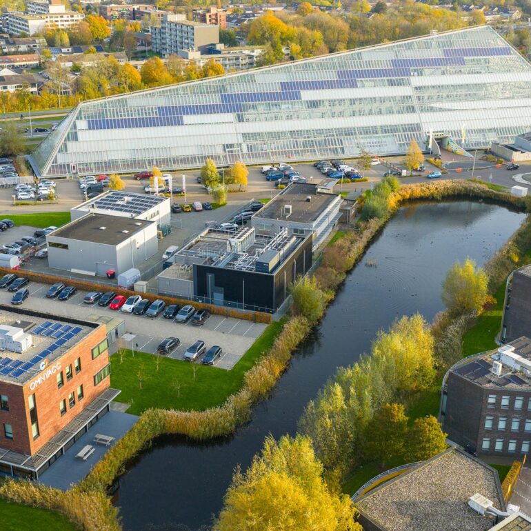 dronefotografie-friesland-bedrijf-in-beeld