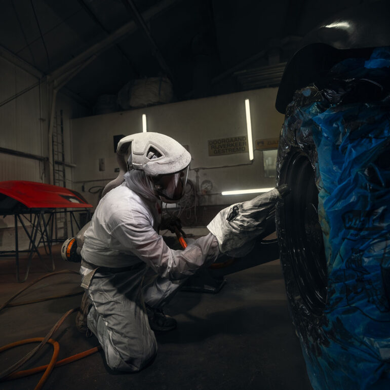 spuiterij-specialist-spuit-verreiker-spuitcabine